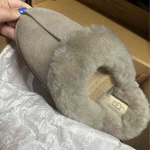 UGG Scuffette II Slipper | Grey | Women’s 9 | New In Box